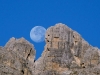 La luna tra il Ciastelìn ed il Campanile Ciastelìn