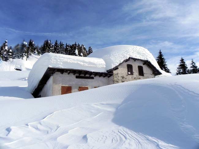 Pian dei Buoi - ex Rifugio Marmarole (foto Eugenio Calligaro - 15 feb. 2014)