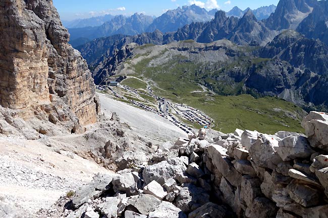 Sentiero d'arroccamento delle Tre Cime: poco dopo aver lasciato gli avancorpi del Sasso di Landro