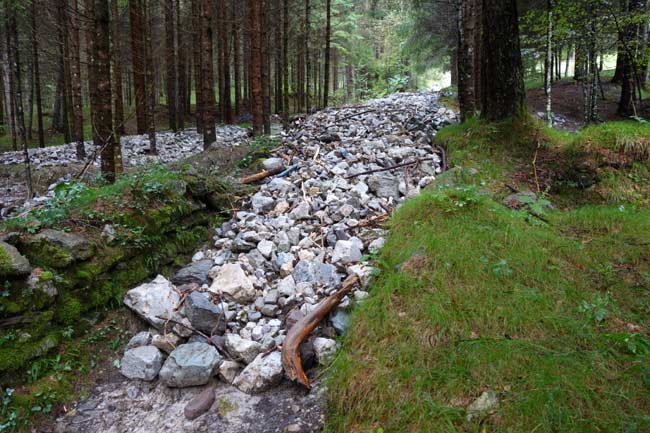 materiale di frana della frana della Boa appena sopra la località le Balanze