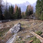 Un'altra inquadratura della prima parte della trincea (o muro di difesa)