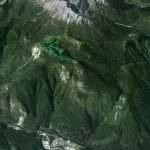 Il Parco della Memoria in 3D (da Google Earth): a valle, da Lozzo ad Auronzo del quale si nota il lago