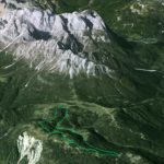 Il Parco della Memoria in 3D (da Google Earth): visione con le Marmarole sullo sfondo (Cimon del Froppa-Croda di Somprade, Croda Bianca-Ciarìdo) e la Val da Rin