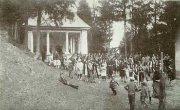 Il Santuario dell B. V. di Loreto nella seconda domenica di Maggio (Foto G. Girardini)